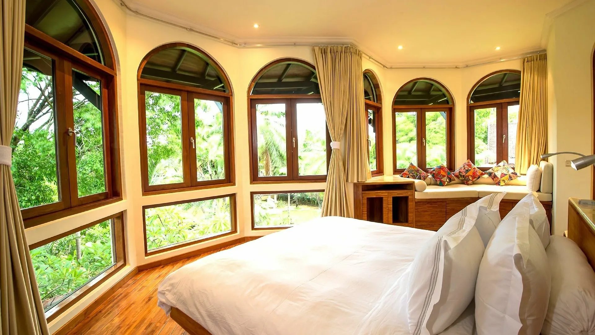 ***  Urbanest Inn Villa Seminyak  Indonesia