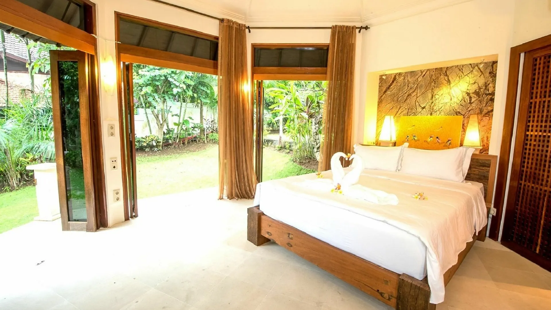 Urbanest Inn Villa Seminyak  3*, Seminyak (Bali) Indonesia