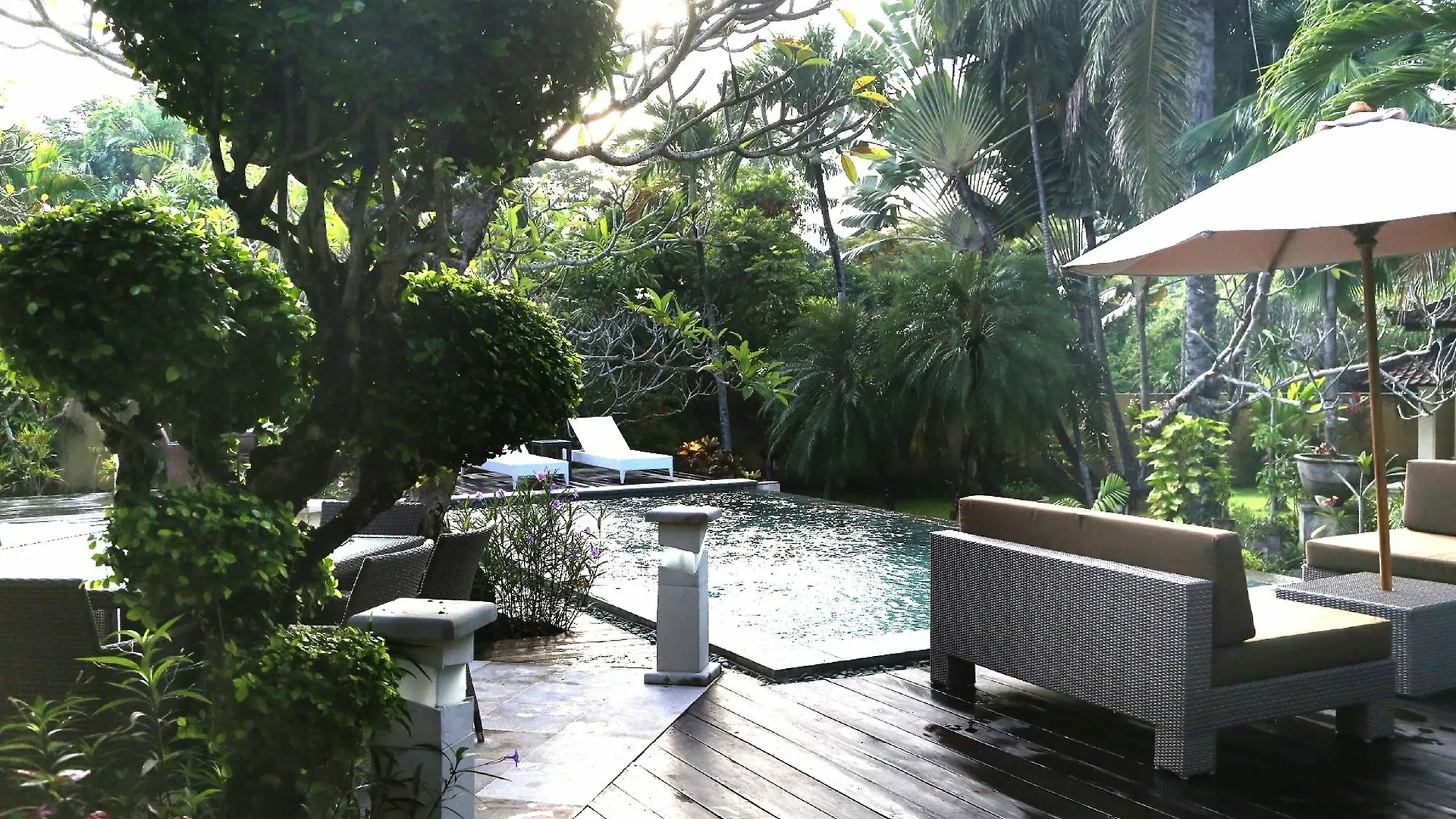 Urbanest Inn Villa Seminyak  3*, Seminyak (Bali)