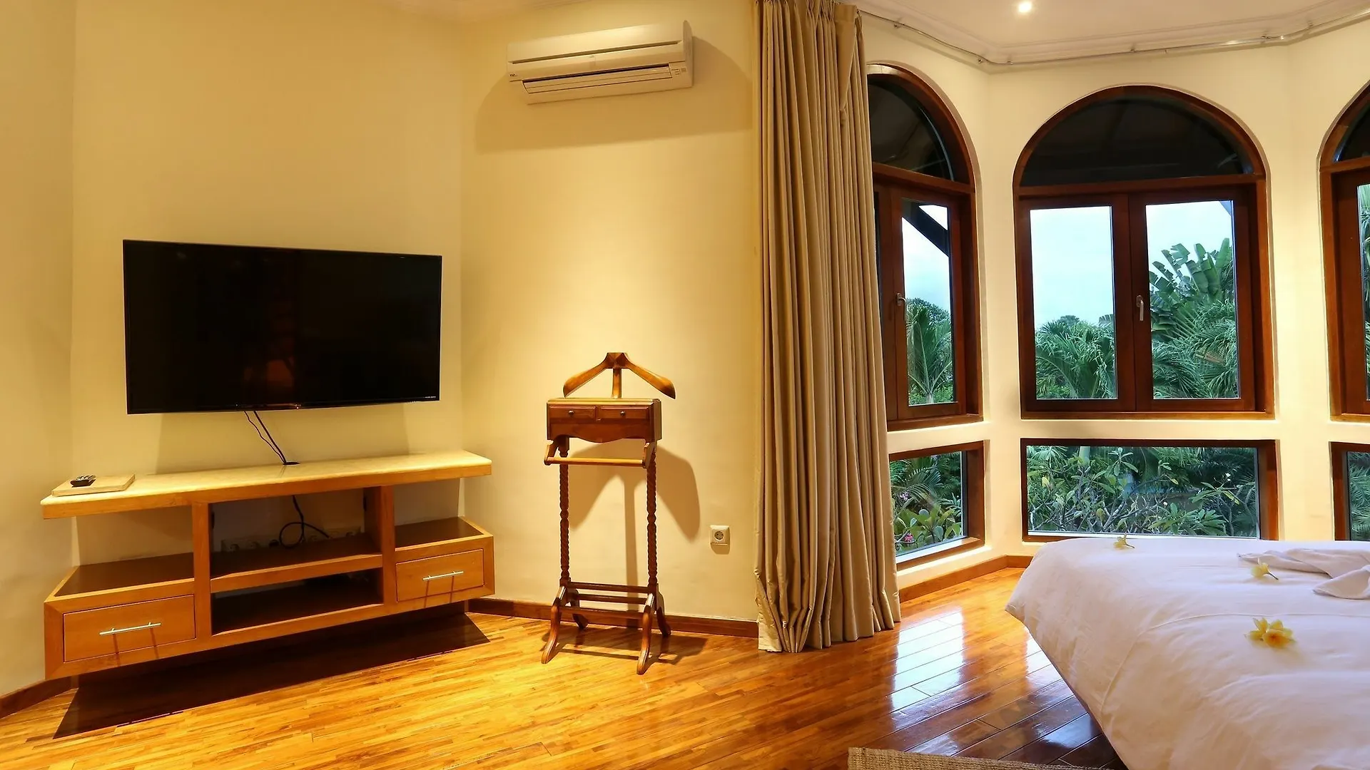 Urbanest Inn Villa Seminyak   Seminyak (Bali)