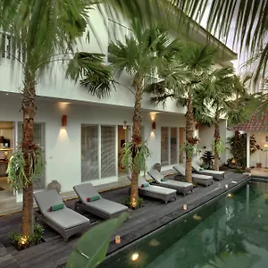 & Vespa 4 *** Seminyak (Bali)