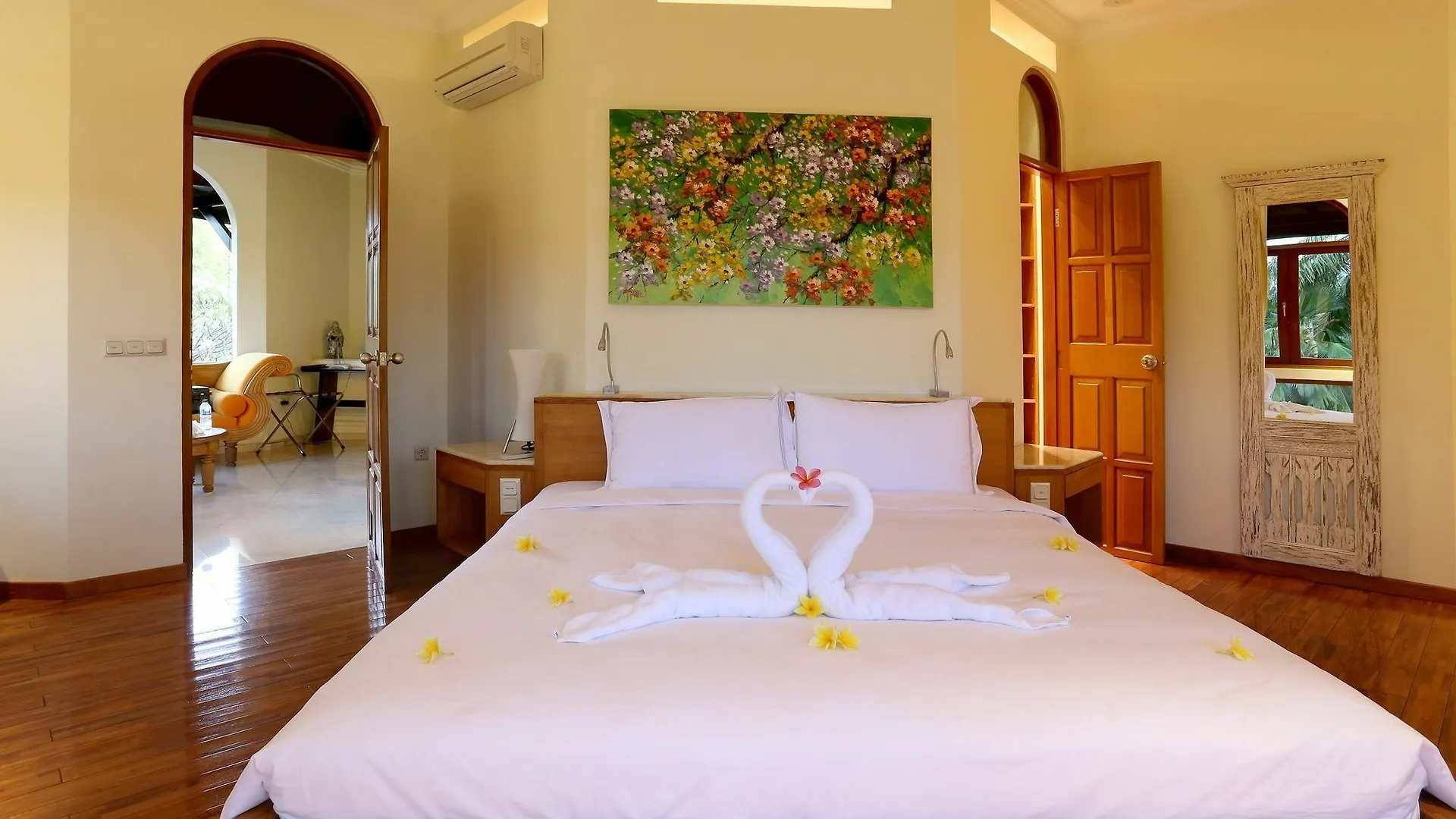 Urbanest Inn Villa Seminyak  3*, Seminyak (Bali)