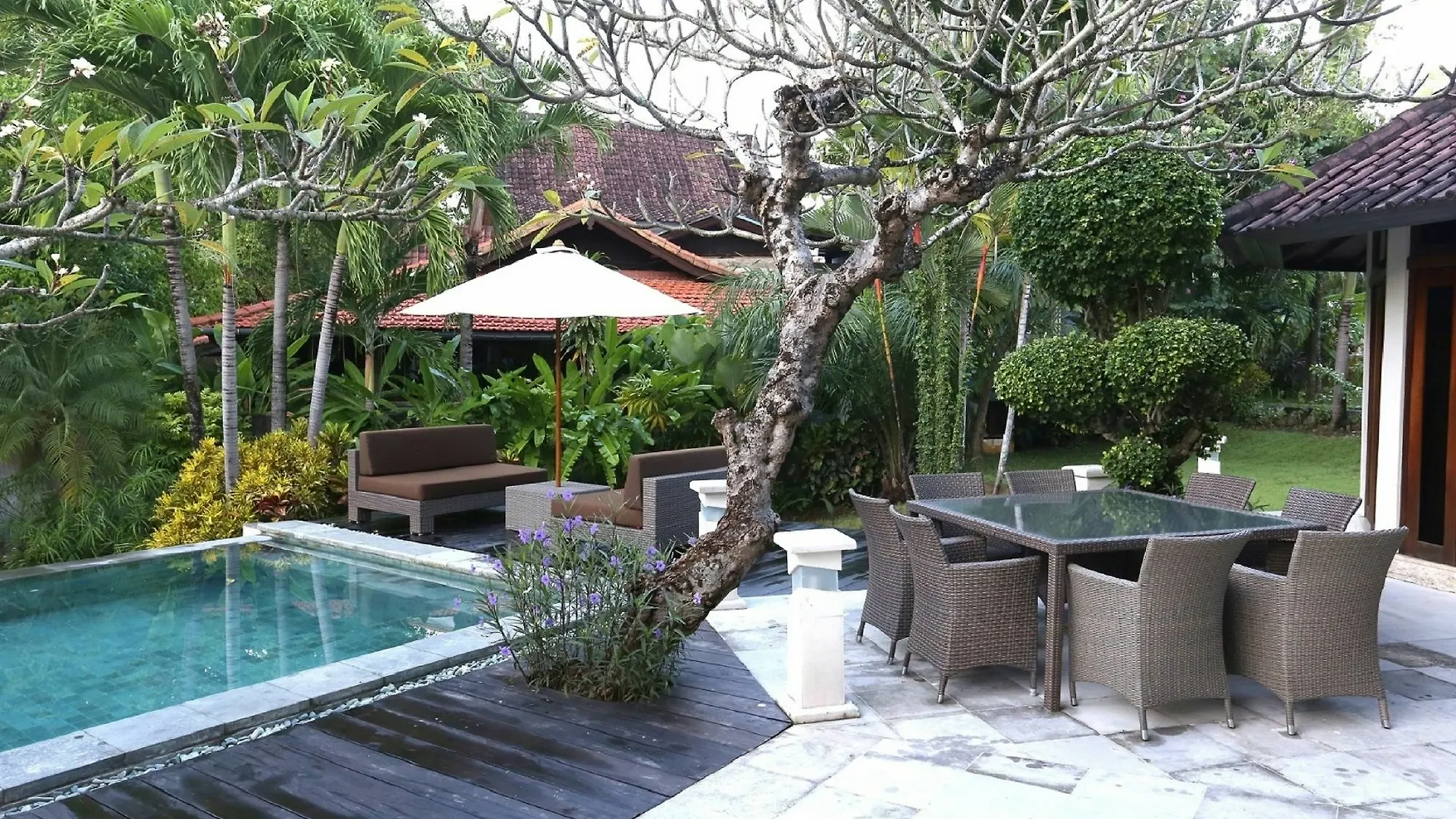Urbanest Inn Villa Seminyak